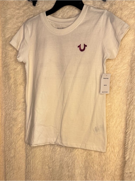 🔥 True Religion Girls 2-Piece Set – Tee + Jeans NWT Multiple Sizes Available 🔥 - Picture 3 of 8